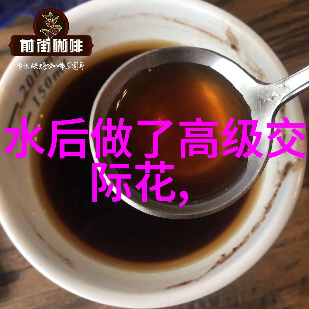 百度扫一扫识别图片中生代女星携手OOPS新花样陶虹蒋雯丽钟丽缇引领复古时尚潮流